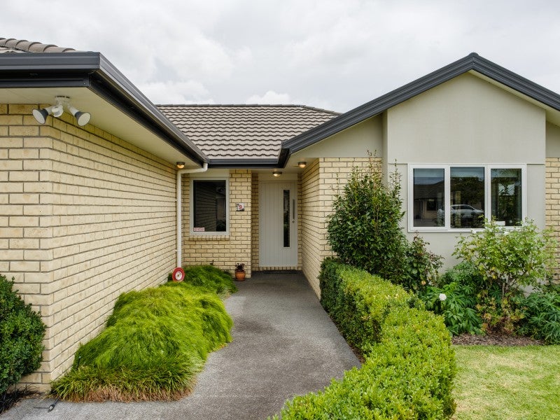 9 Sterling Park, Lytton West, Gisborne - Carousel 2