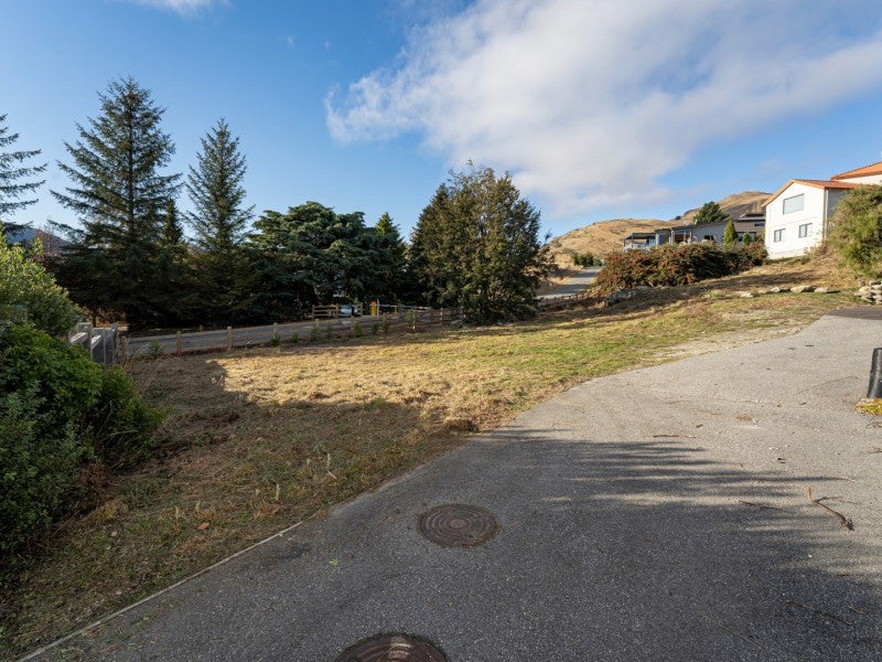 4A Balmoral Drive, Kelvin Heights, Queenstown - Carousel 13