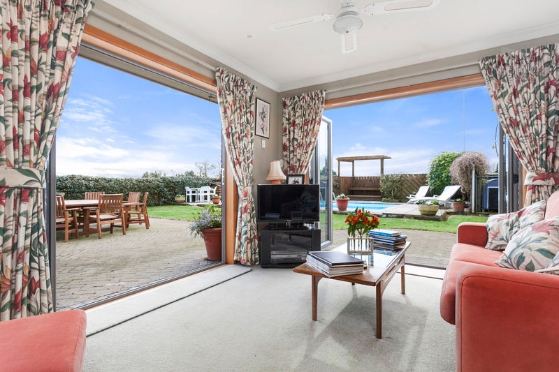 152 Walton Road, Walton - Carousel 2