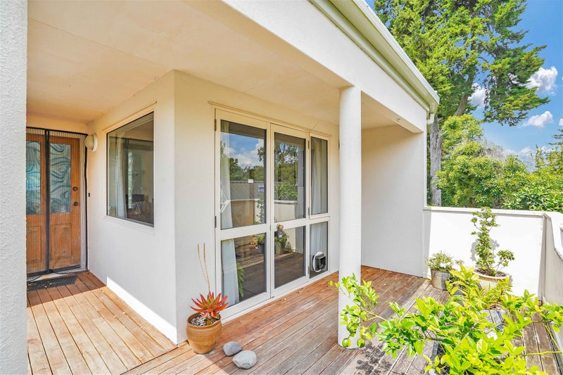 22A Chedworth Avenue, Chedworth, Hamilton - Carousel 2