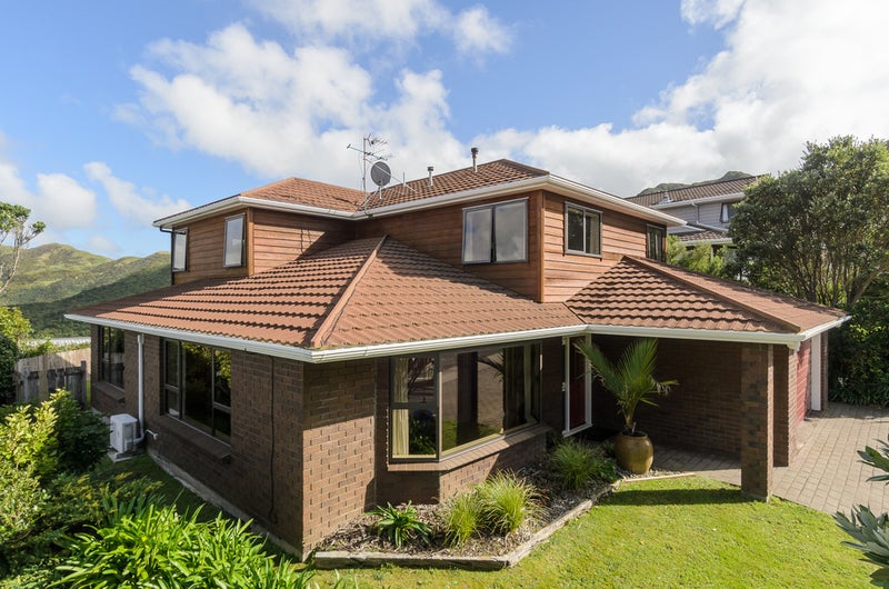 31 Satara Crescent, Khandallah, Wellington - Carousel 1