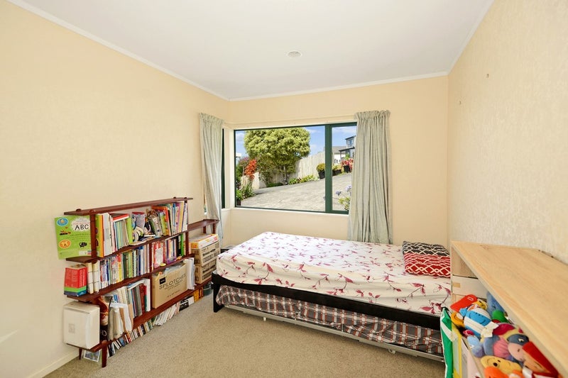 1/20 Glen Vista Place, Bayview, Auckland - Carousel 13