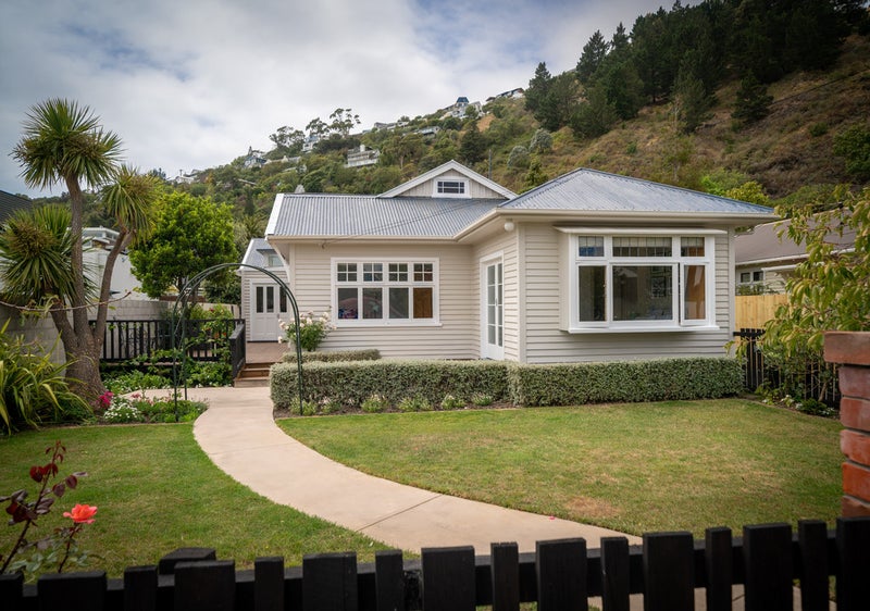 3 Cliff Street, Moncks Bay, Christchurch - Carousel 1