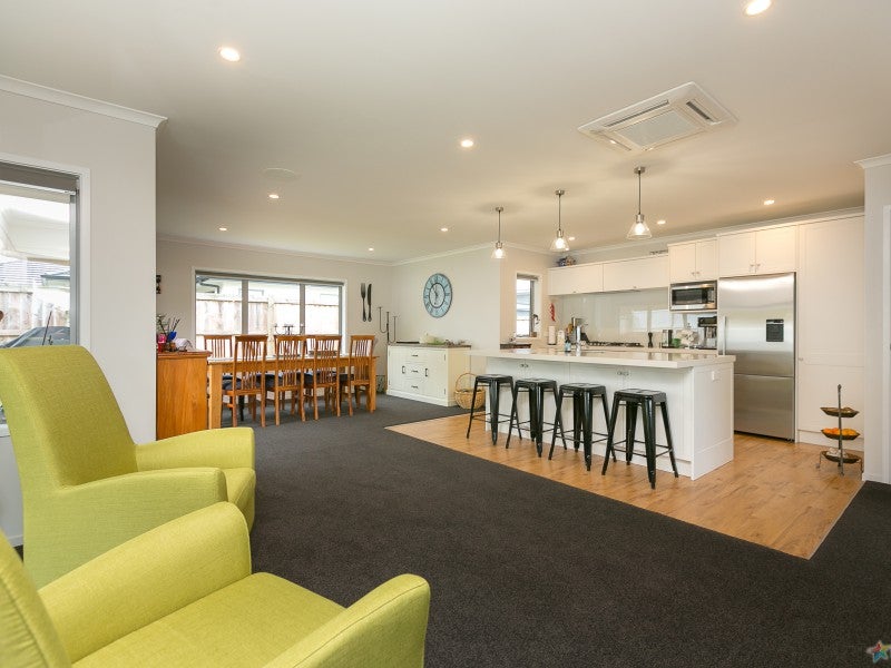 16D Fernbrook Drive, Hurworth - Carousel 2