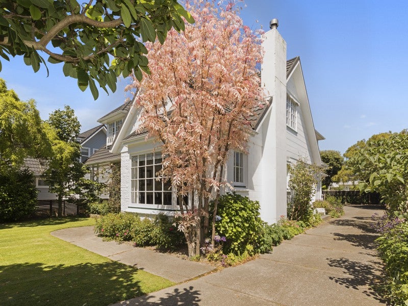 17 Chilton Grove, Hutt Central, Lower Hutt - Carousel 2