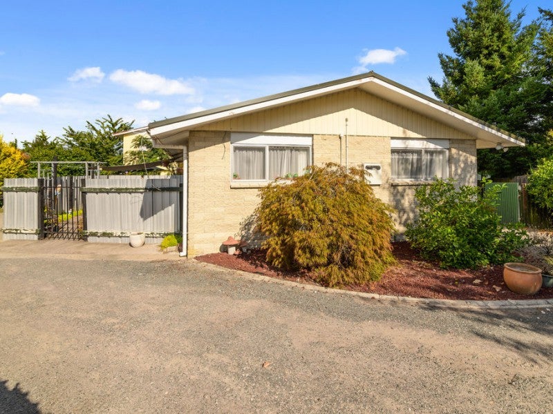 9A Peter Place, Mangakakahi, Rotorua - Carousel 1