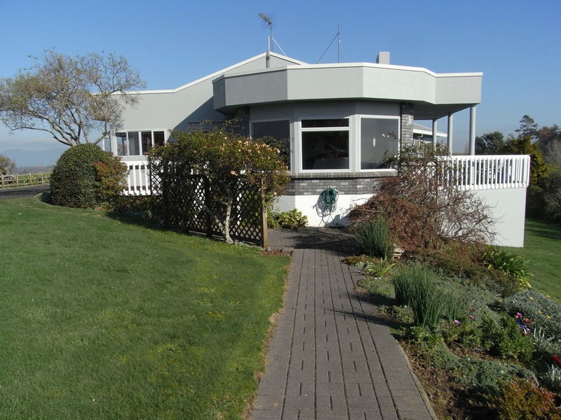 136 Wallace Road, Temple View, Hamilton - Carousel 2