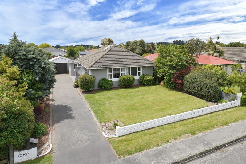 5 Boys Place, Shirley, Christchurch - Carousel 2