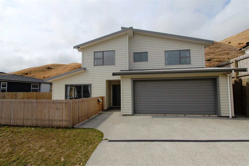 5 Prestwich Rise, Churton Park, Wellington - Carousel 2