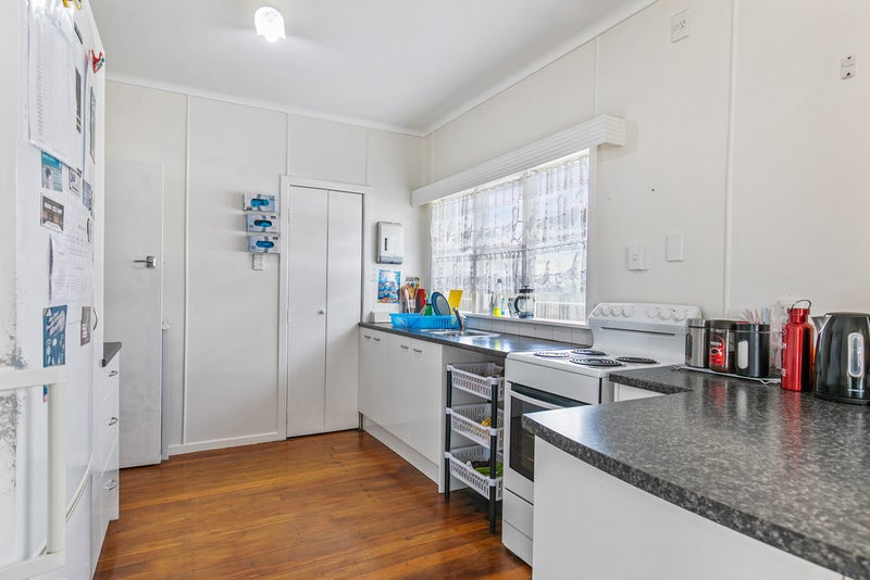 1/11 Church Road, Māngere Bridge, Auckland - Carousel 2