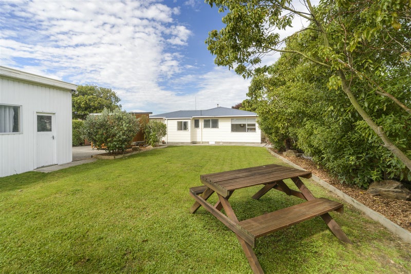 35 Geraldine Crescent, Cloverlea, Palmerston North - Carousel 2