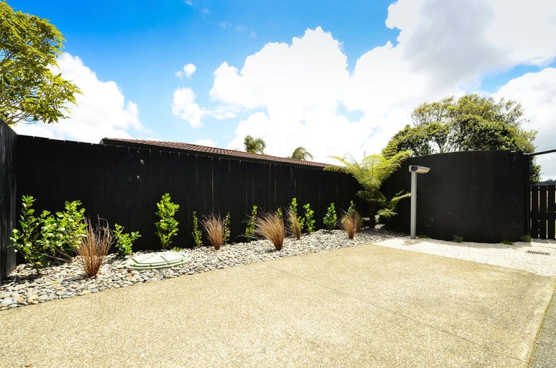 63 Merlot Heights, Huapai, Kumeū - Carousel 22