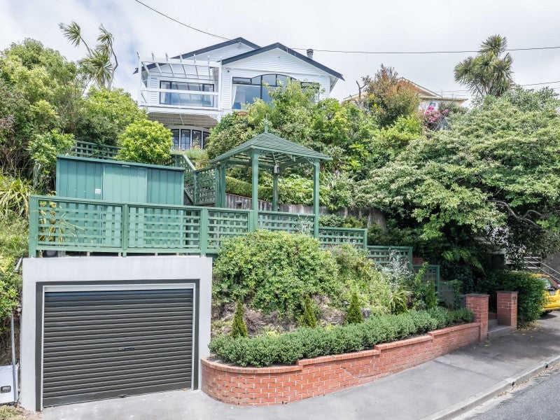 6 Highbury Crescent, Highbury, Wellington - Carousel 17