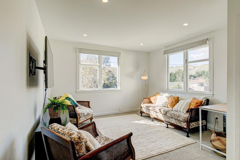 126 Castor Crescent, Cannons Creek, Porirua - Carousel 2