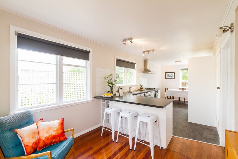 24 Thackeray Street, Trentham, Upper Hutt - Carousel 1