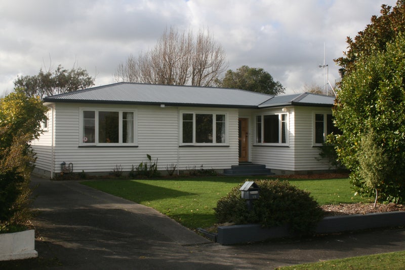 15 Bond Street, Hokowhitu, Palmerston North - Carousel 1