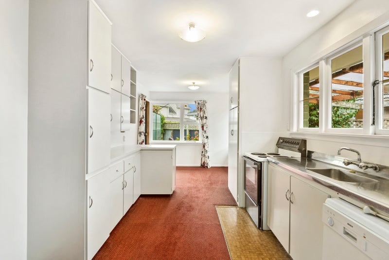 8 Brabourne Street, Hillsborough, Christchurch - Carousel 2