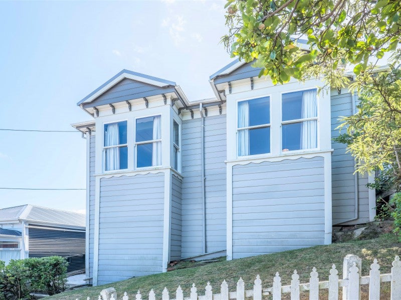 64 Herald Street, Berhampore, Wellington - Carousel 1