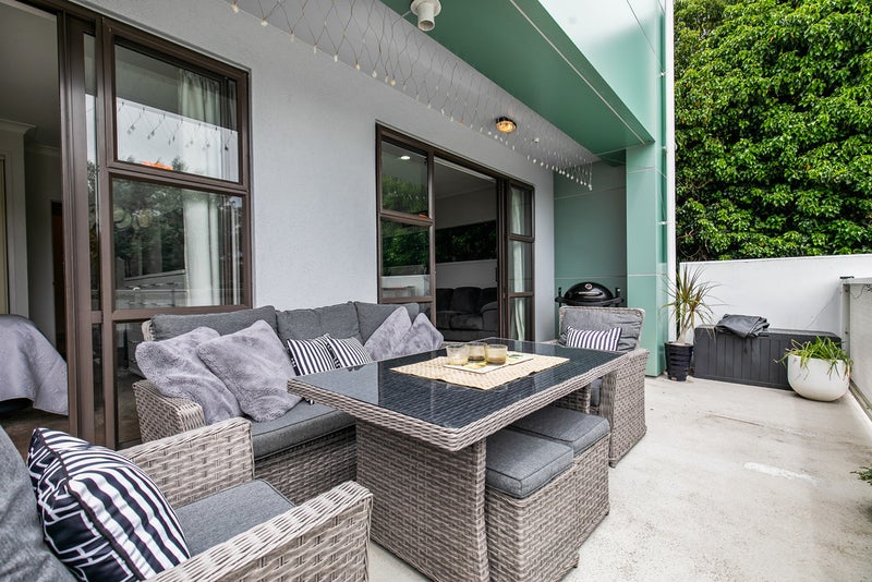 121/3 Morningside Drive, St Lukes, Auckland - Carousel 1
