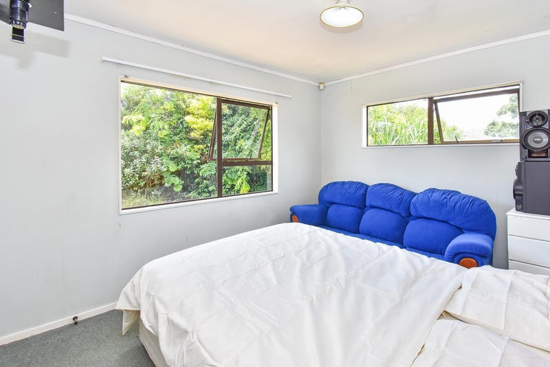 2/6 Kirklow Place, Goodwood Heights, Auckland - Carousel 8