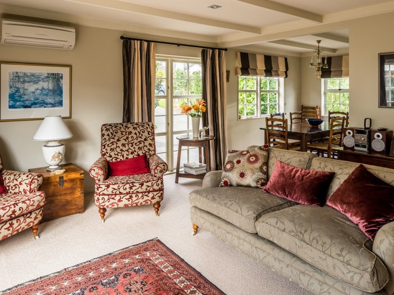 35 Cheviot Road, Lowry Bay, Lower Hutt - Carousel 2