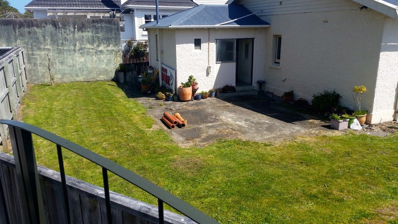 18 Tennyson Street, Petone, Lower Hutt - Carousel 2