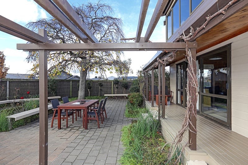 21 Arbuckle Road, Frimley, Hastings - Carousel 2