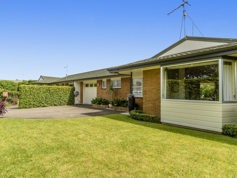 9A Strathmore Way, Matua, Tauranga - Carousel 2