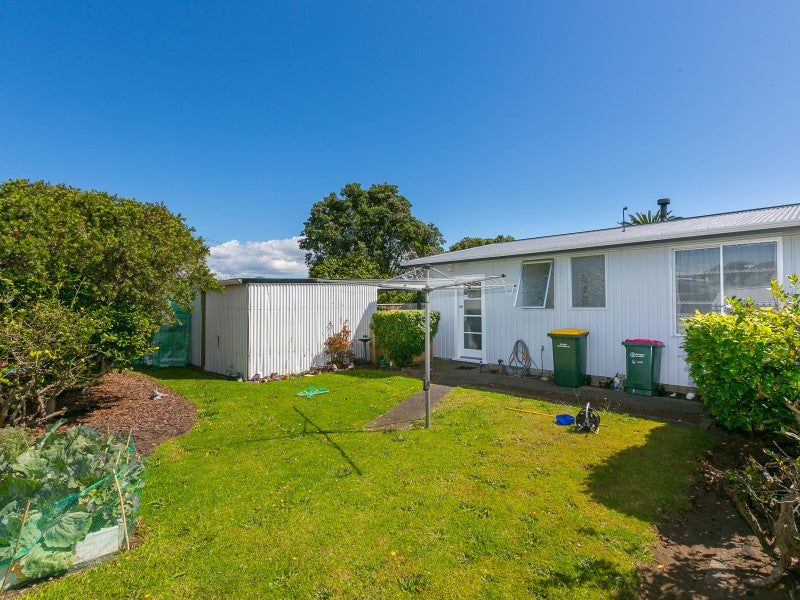 32D Paritutu Road, Spotswood, New Plymouth - Carousel 2