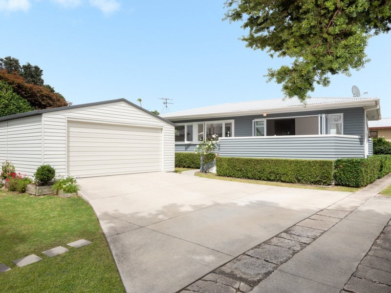 74 Queen Road, Bellevue, Tauranga - Carousel 1