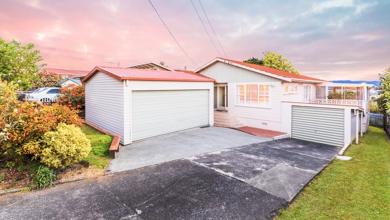 35 Peter Buck Road, New Windsor, Auckland - Carousel 1