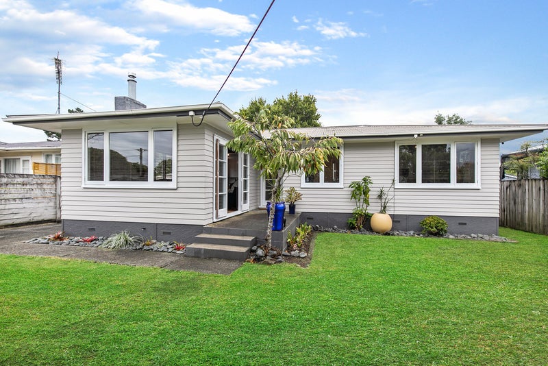 106 Lancaster Road, Beach Haven, Auckland - Carousel 2