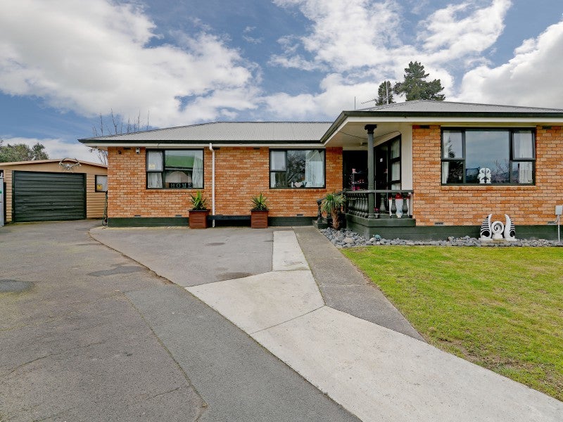 90 Pine Avenue, Melville, Hamilton - Carousel 2