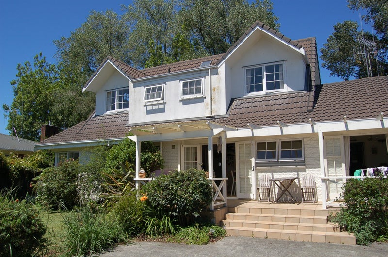 992 River Road, Queenwood, Hamilton - Carousel 2