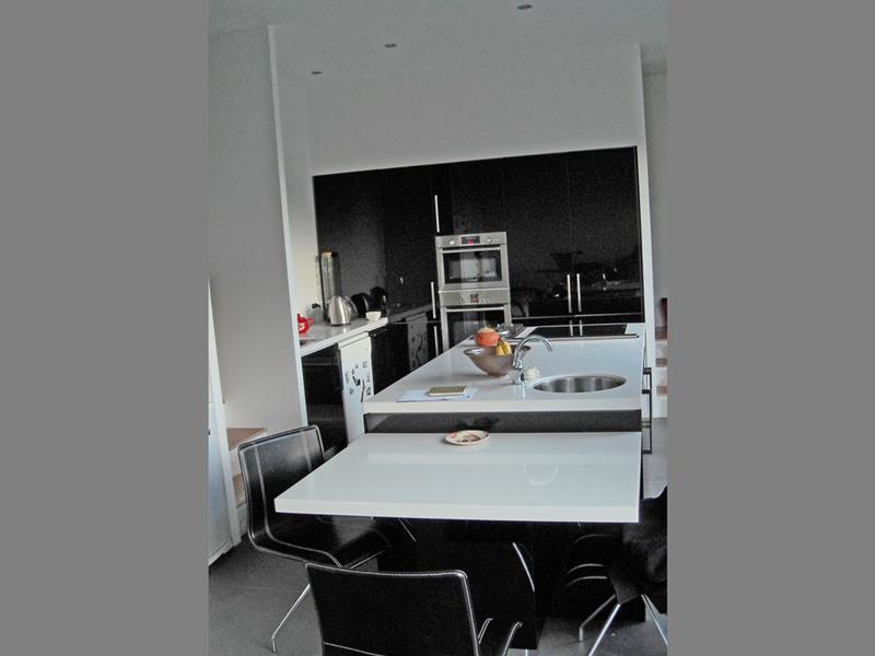 18 Carlton Gore Road, Grafton, Auckland - Carousel 2