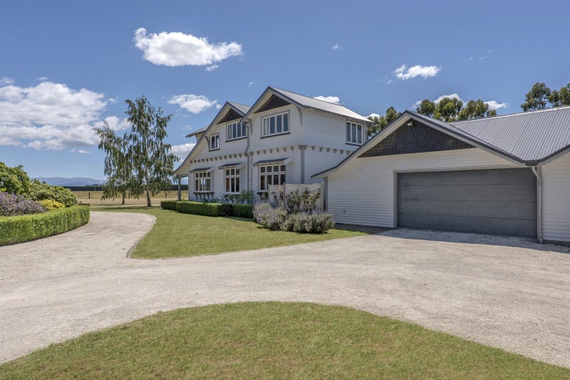 2144 Wards Road, Charing Cross, Darfield - Carousel 39