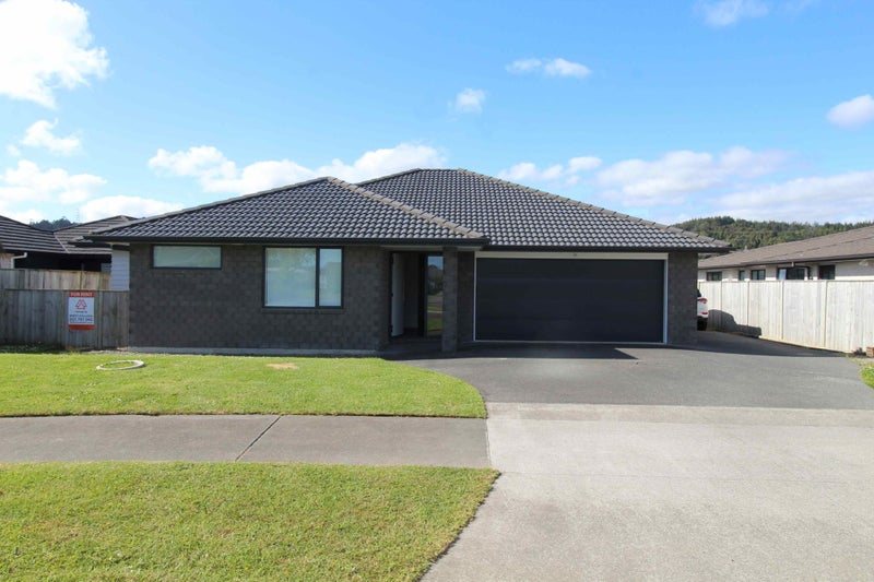23 Raymond Grace Avenue, Huapai, Kumeu - Carousel 2