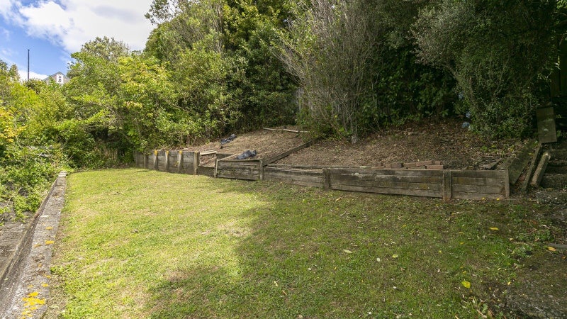 133 Newlands Road, Newlands, Wellington - Carousel 19