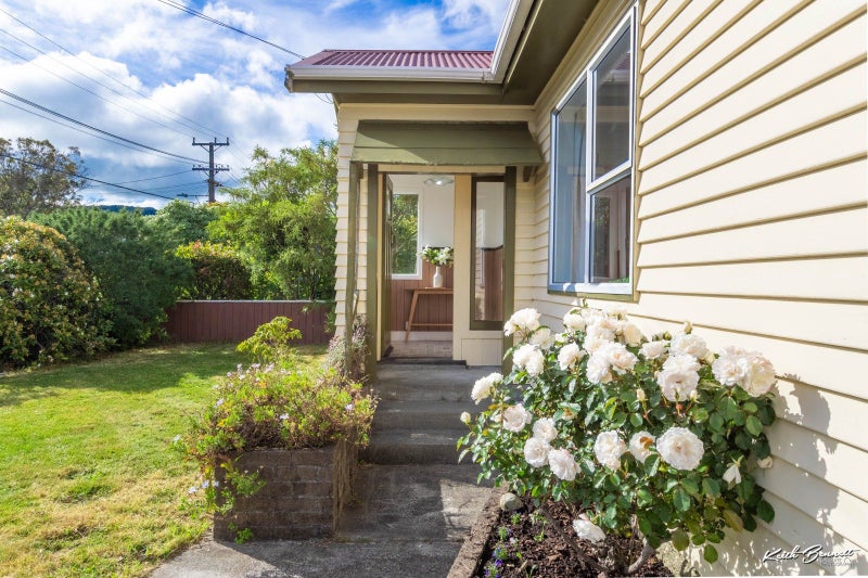 22 Beth Street, Trentham, Upper Hutt - Carousel 2