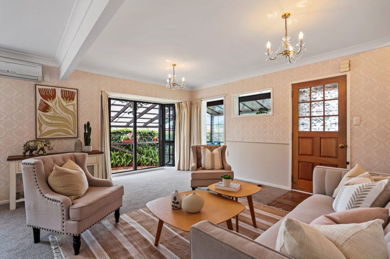 20B Mariposa Avenue, Lynfield, Auckland - Carousel 2