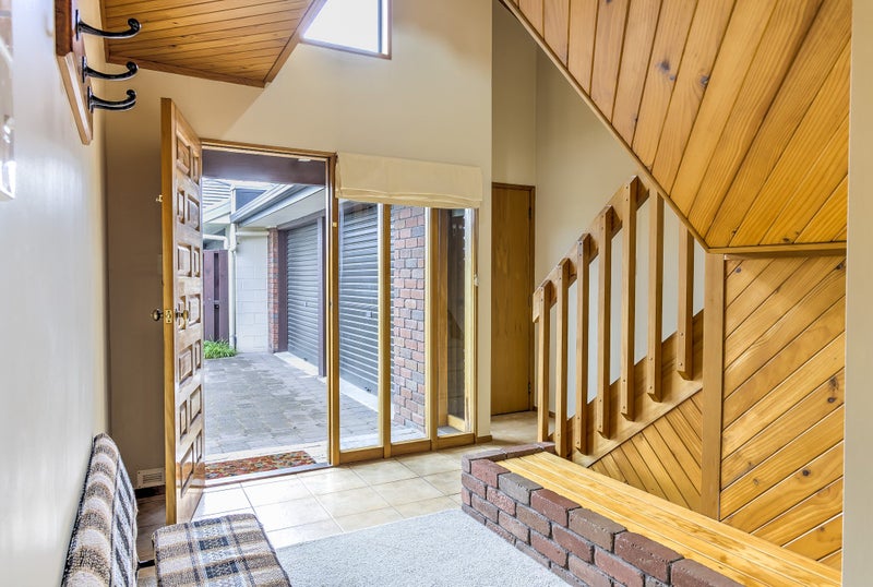 14 Cooper Place, Chedworth, Hamilton - Carousel 2