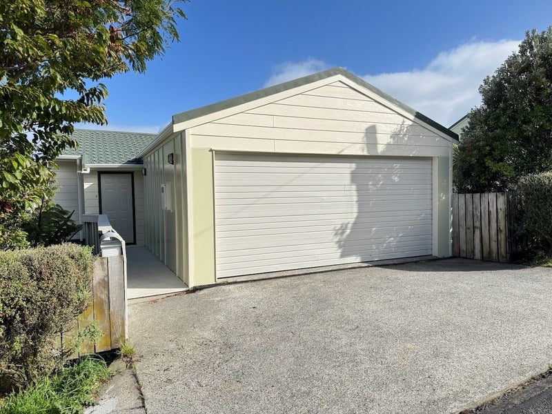 38 Morere Street, Titahi Bay, Porirua - Carousel 1