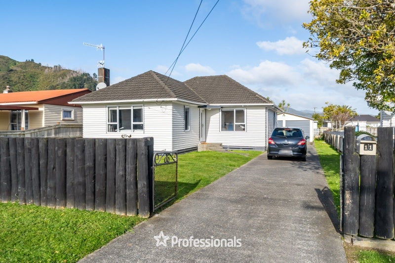 11 Bythell Street, Wainuiomata, Lower Hutt - Carousel 1