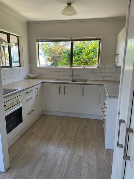 1/9 Thorburn Avenue, Red Beach, Whangaparāoa - Carousel 11