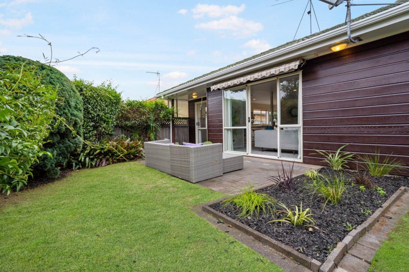 1/2 Lonsdale Street, Ellerslie, Auckland - Carousel 23
