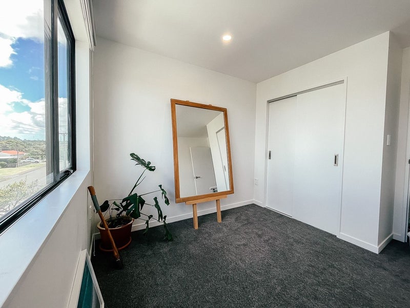 11/3 Abbotleigh Avenue, Te Atatu Peninsula, Auckland - Carousel 16