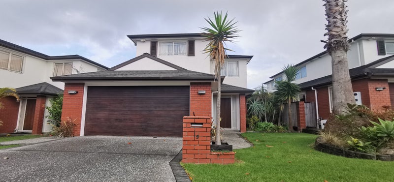 19 Middlefield Drive, East Tamaki Heights, Auckland - Carousel 1