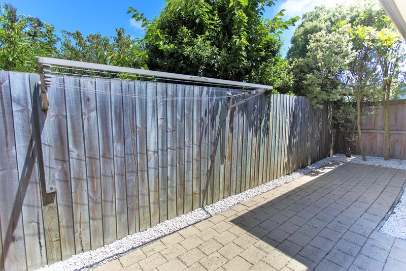 22 Charles Street, Waltham, Christchurch - Carousel 15