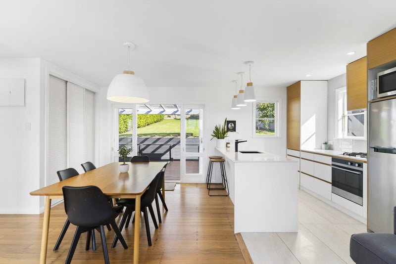 11 Wahanui Road, Greenlane, Auckland - Carousel 2