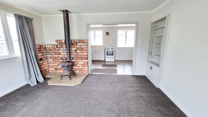 57 Queen Road, Bellevue, Tauranga - Carousel 1